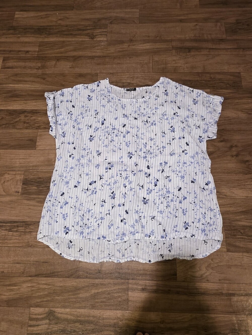 Light Blue Floral Stripe Short Sleeve Women's Top